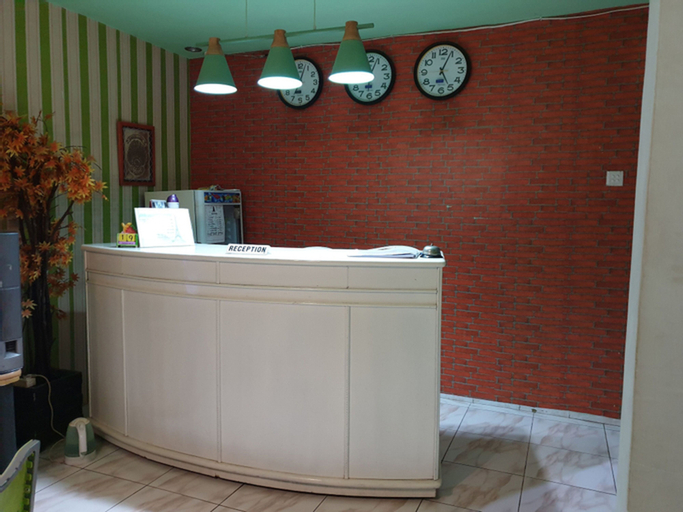 Wisma Faris, Makassar