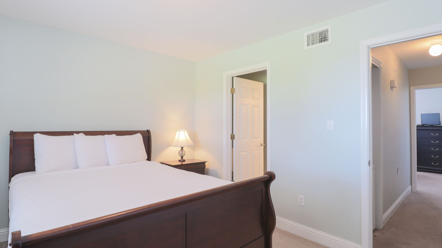 Bedroom 4, Oak Shores 58, Harrison