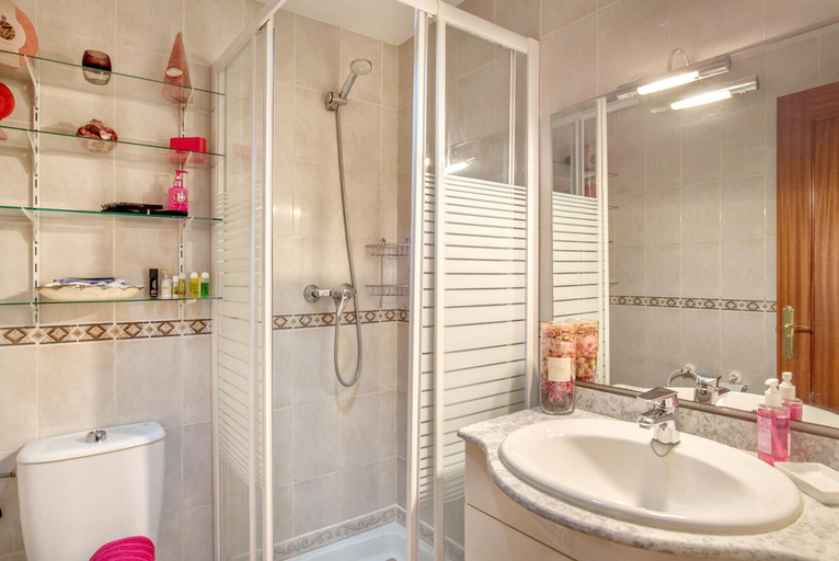 Bathroom 5, Elegant apartment in Marbella with sea and mountain view., Málaga