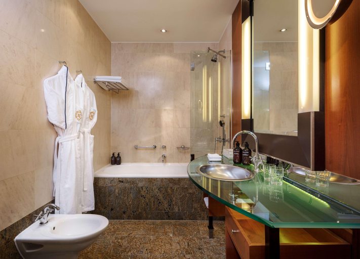 Bathroom 4, Nassauer Hof, Wiesbaden
