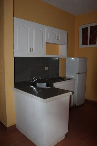 Bathroom 5, Rival Hotel, le Cap-Haïtien
