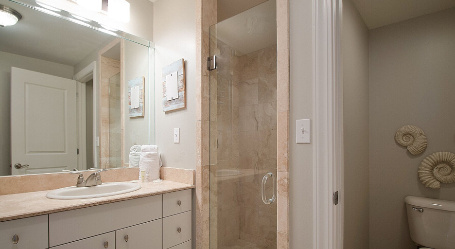Bathroom 3, Sea Breeze 709 Deluxe, Harrison