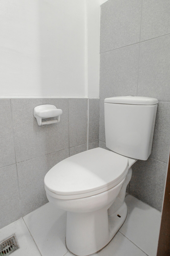 Bathroom 3, Monchere Dormitory, Manila City