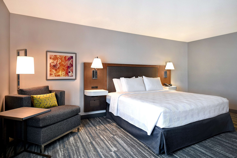 Bedroom 28