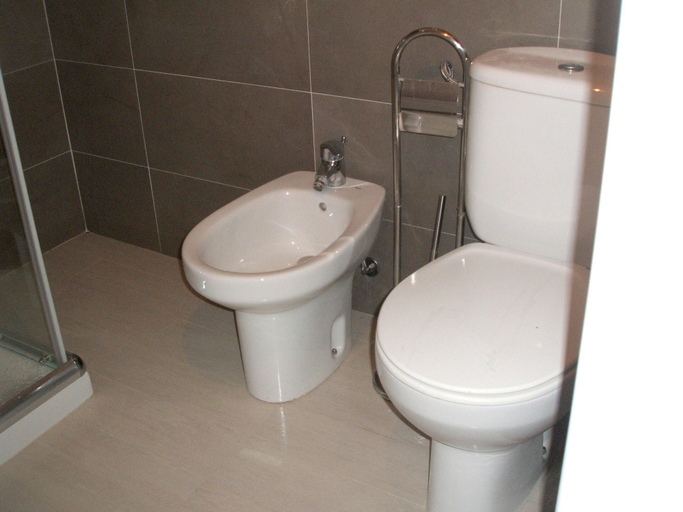 Bathroom 4, Charming Apartment in Troia, Garden View, 60 sqm, Grândola