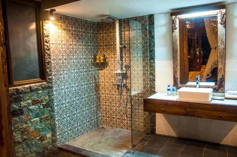 Bathroom 5, Puri Kobot, Gianyar