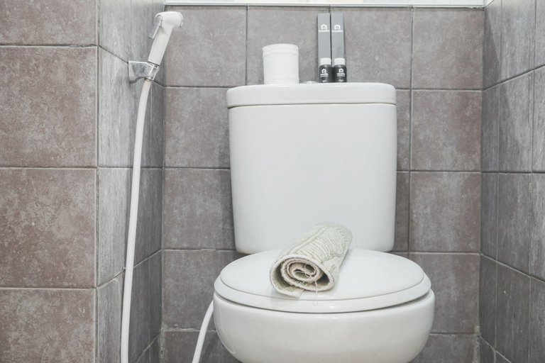 Bathroom, Nice and Spacious 2BR Apartment at Green Pramuka City By Travelio, Central Jakarta
