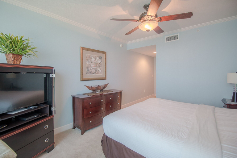Bedroom, Sea Breeze 504 Deluxe, Harrison