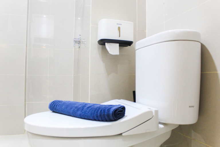 Bathroom 5, Brand New and Best Studio Apartment at B Residence By Travelio, Tangerang Selatan