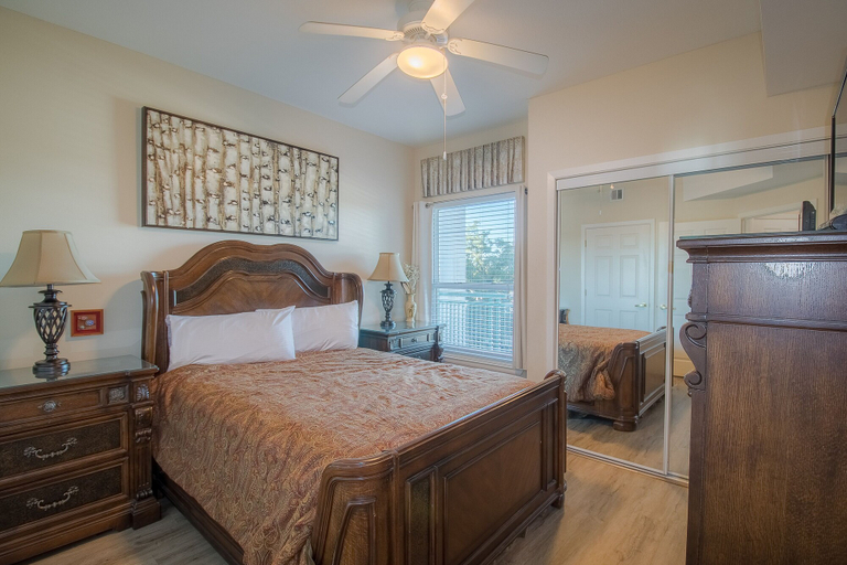 Bedroom 5, Legacy I 503 Deluxe, Harrison