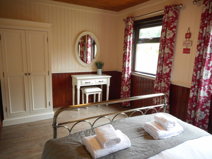 Sport & Beauty, Bluebell Lodge 5 with Hot Tub, Dumfries and Galloway