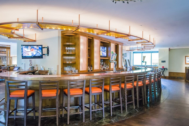 Food & Drinks 4, 1228/1230 Double Studio @ The Lodge at Spruce Peak, Lamoille