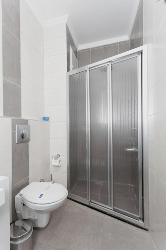 Bathroom 4, Zengin City Hotel, Kartal