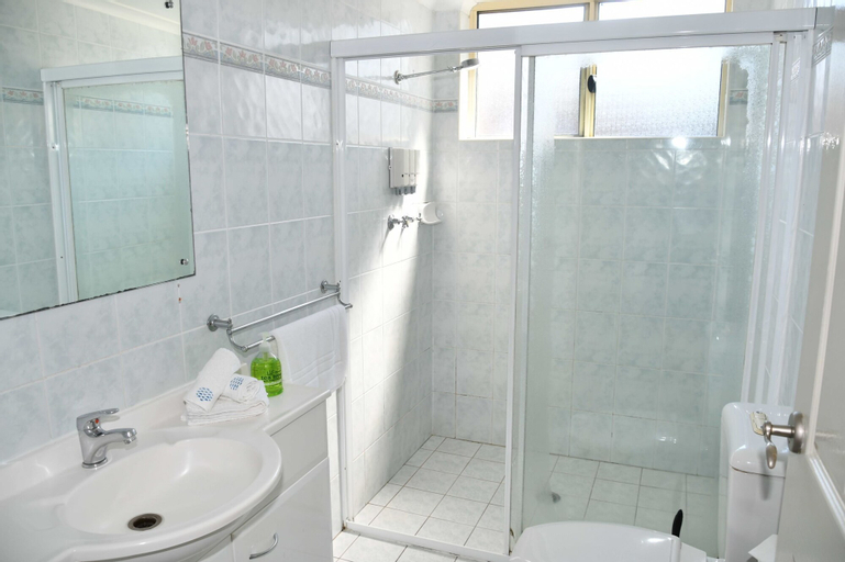 Bathroom 5