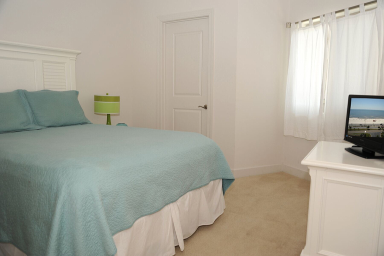 Bedroom 4, Sea Breeze 209 Deluxe, Harrison