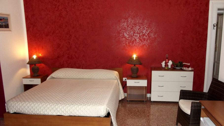 Bedroom 2, B&B Vico Vacanze, Foggia