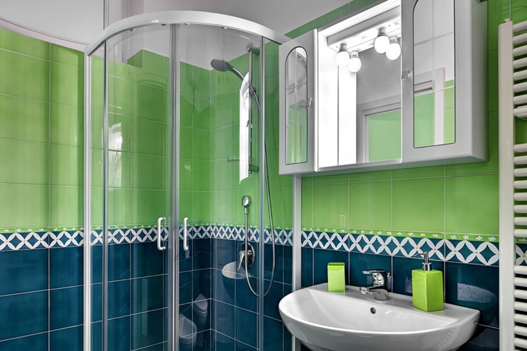 Bathroom 2, Central apartment Stella House, Napoli