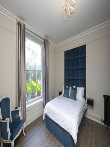 Bedroom 3, Pages Hotel and Guesthouse, Essex