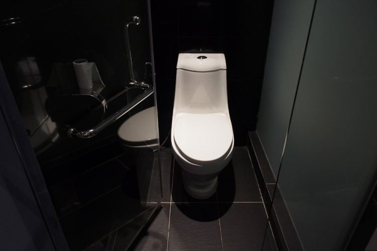 Bathroom 5, Space Hotel @ Chinatown Kuala Lumpur, Kuala Lumpur