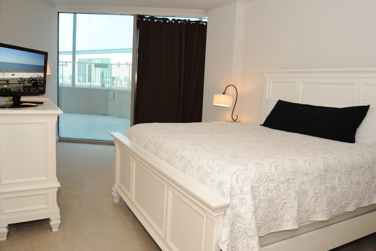 Bedroom 5, Sea Breeze 209 Deluxe, Harrison