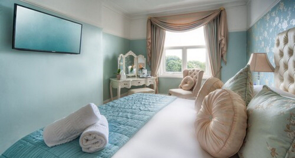 Bedroom 4, Seacrest Hotel, Portsmouth