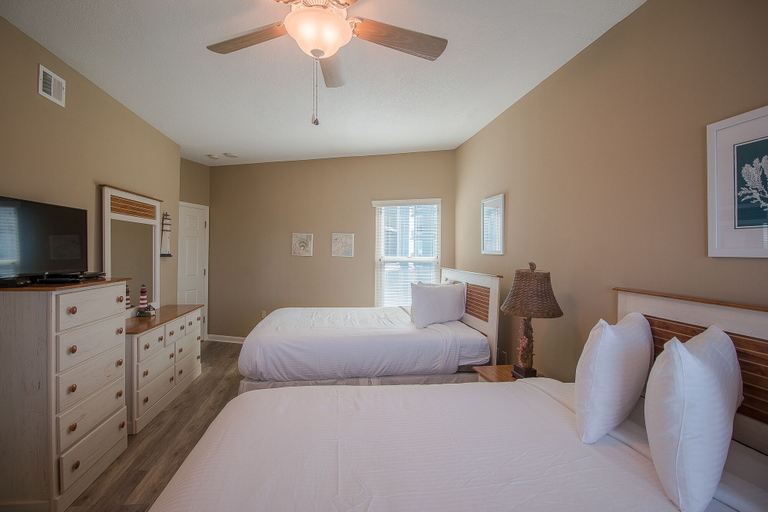Bedroom 4, Legacy I 1008, Harrison