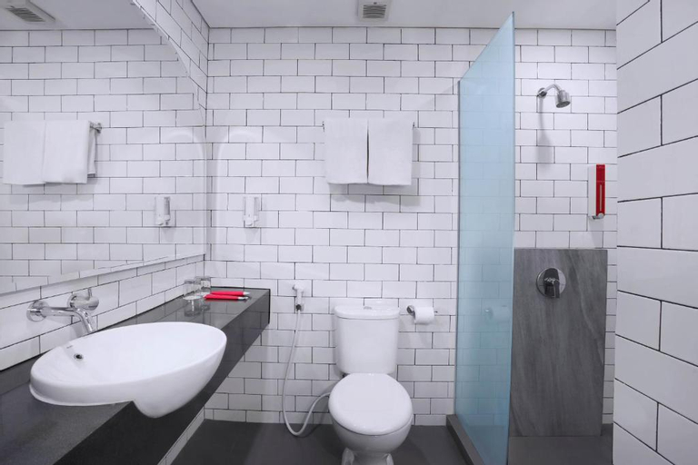 Bathroom 4