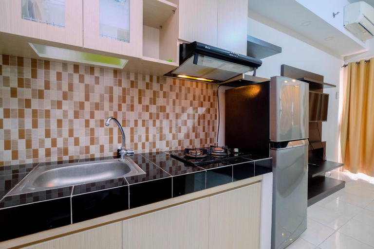 Others 4, Warm and Cozy Studio Apartment at Margonda Residence 5 By Travelio, Depok