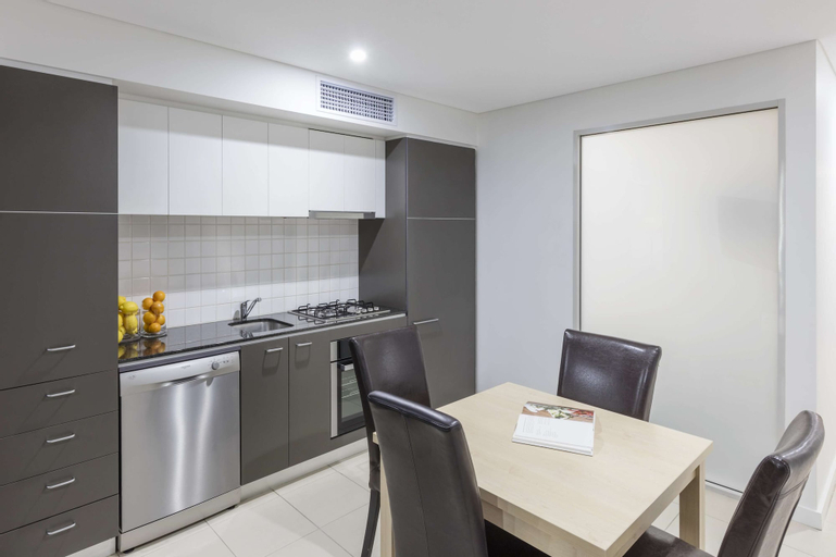 Dining Room 28