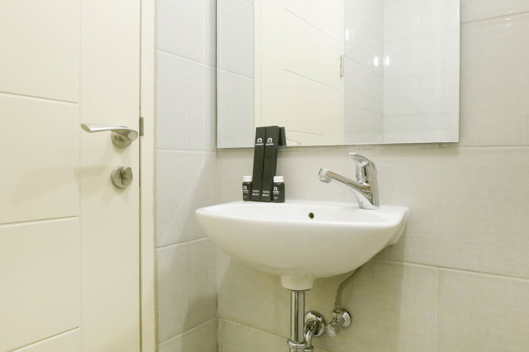 Bedroom 3, Modern Luxurious Studio Room at Anderson Supermall Mansion Apartment By Travelio, Surabaya