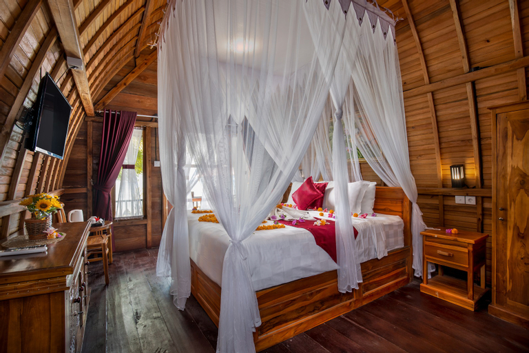 Bedroom 3, Santen Beach Bungalows, Klungkung