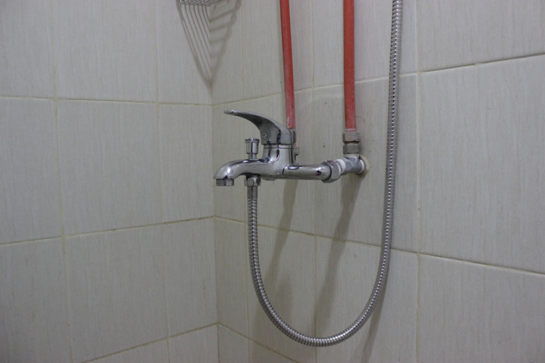 Bathroom 5, Nice View Studio Apartment at Harvard Jatinangor near IPDN By Travelio, Sumedang