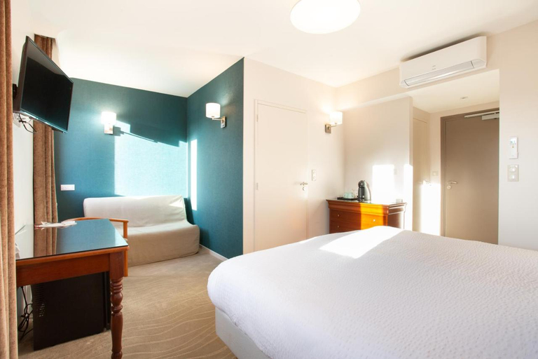 Bedroom, HOTEL RESTAURANT DU PONT, Tarn