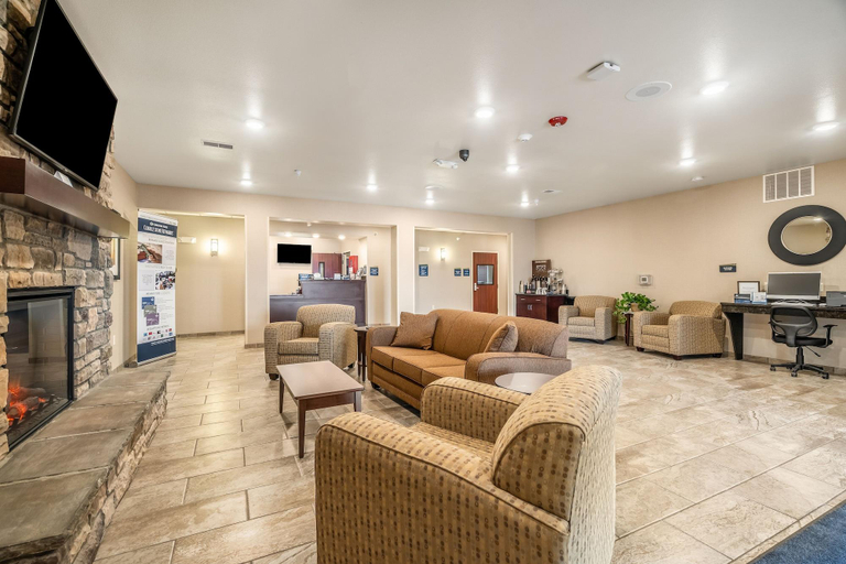Public Area 2, Cobblestone Inn & Suites - Kermit, Winkler