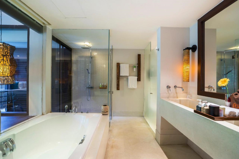 Bathroom 5, The Rock Hua Hin Beachfront Spa Resort (SHA Certified), Hua Hin