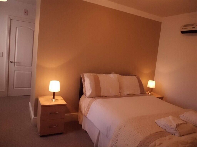 Bedroom 3, The Golden Lion Hotel, Cumbria