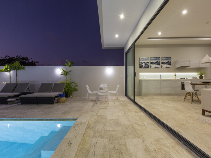 Swimming Pool 6