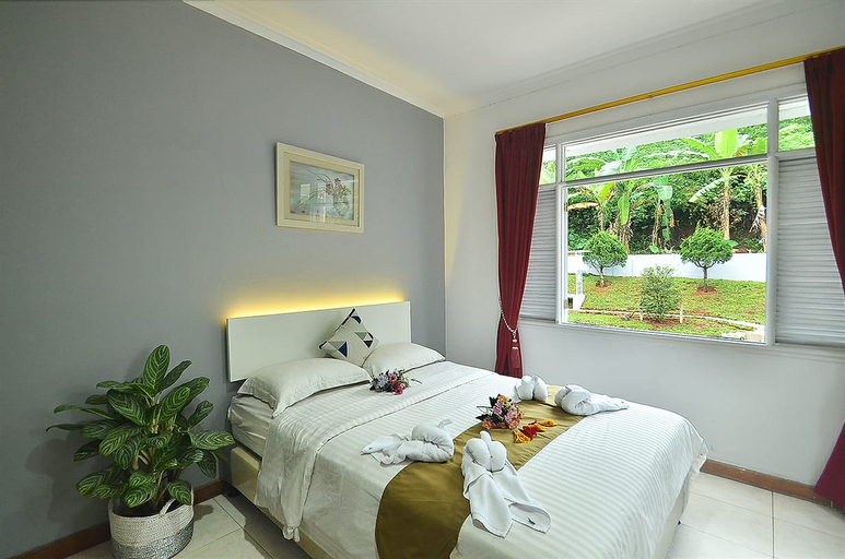 Villa Amethyst Dago Pakar P-12A 5BR with Private Pool (FAMILY ONLY), Bandung