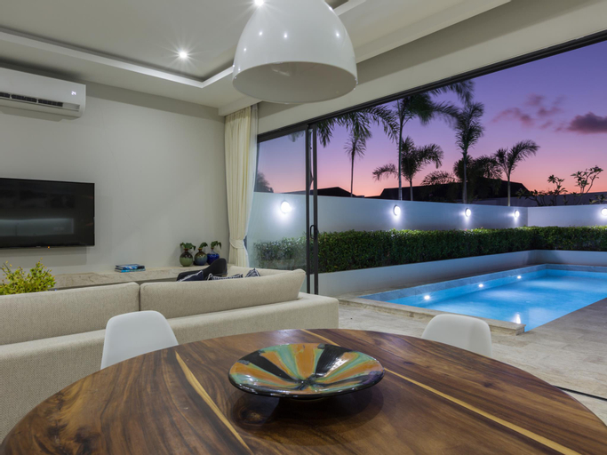 Swimming Pool 8