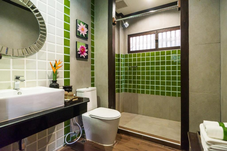 Bathroom 21