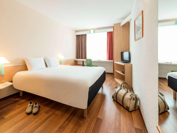 Bedroom 4, ibis Munich Garching, München
