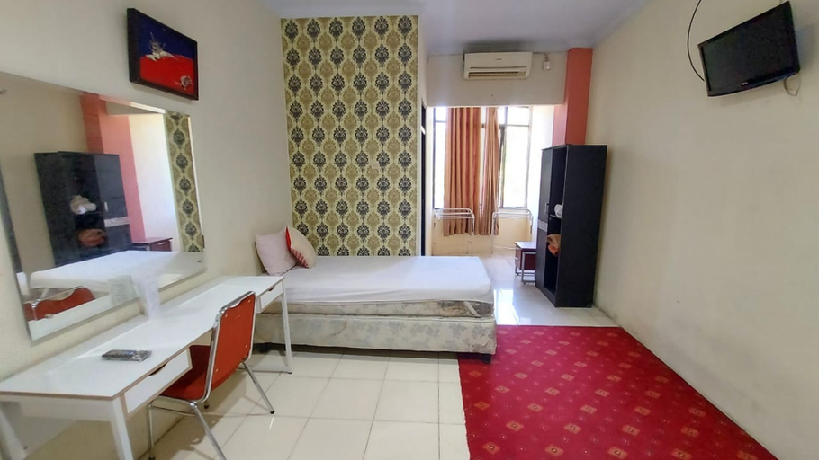 Bedroom 2, Hotel La Macca Makassar RedPartner, Makassar