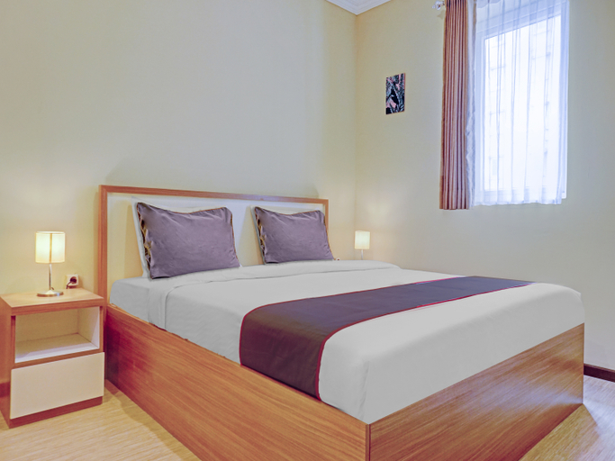 Bedroom 1, Collection O 38 Grand Palace 2, Central Jakarta
