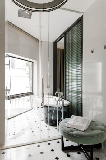 Bathroom 4