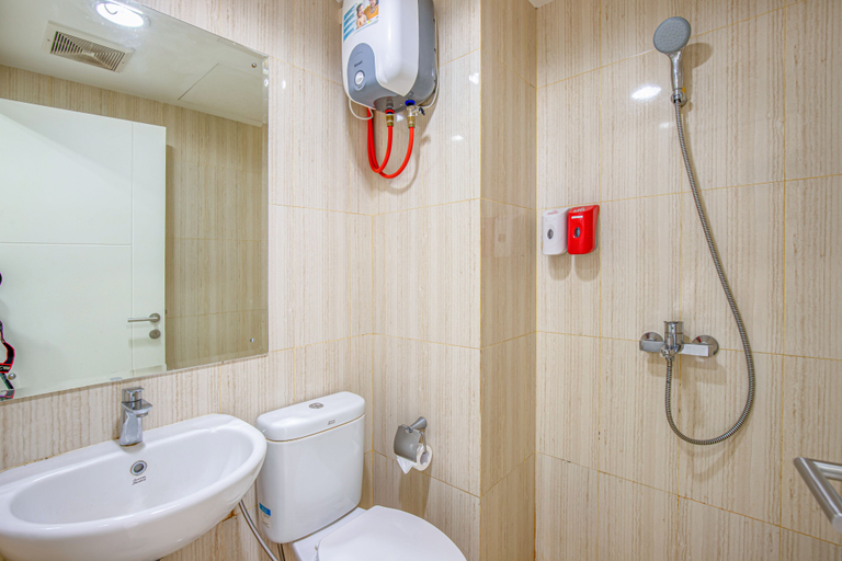 Bathroom 5, Skyview Sentul Tower Apartments Bogor, Bogor