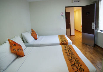 bedroom 14