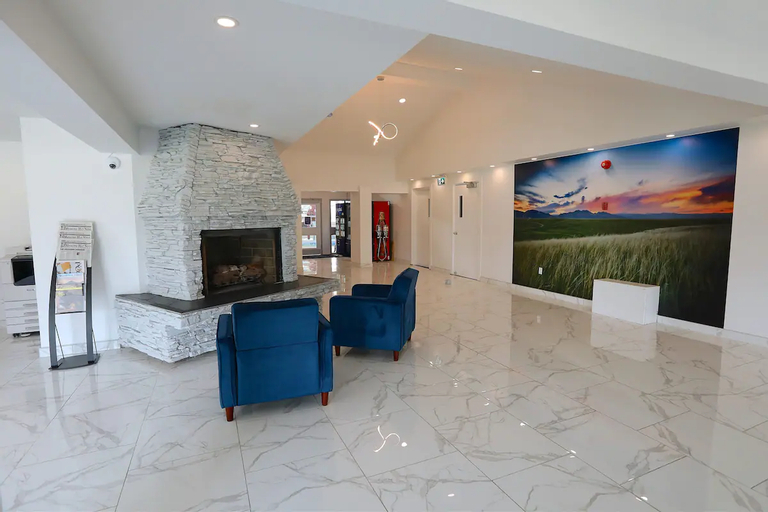 Public Area 3, Clarion Pointe, Division No. 1