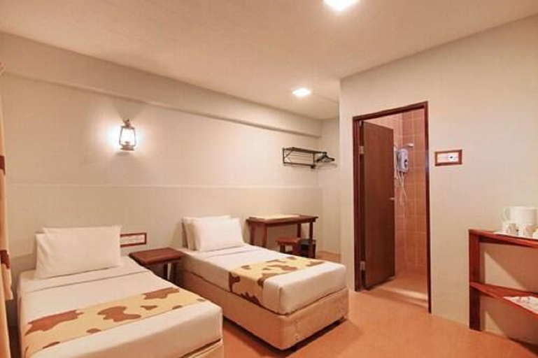 Bedroom 24