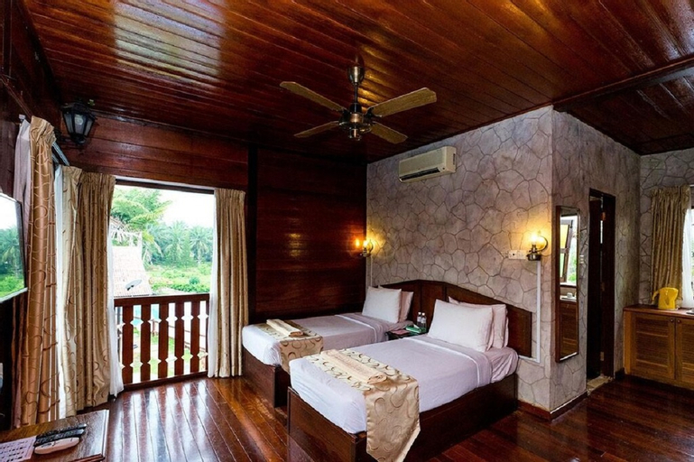 Bedroom 30
