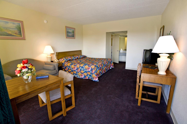 Bedroom 3, Americas Best Value Inn Cookeville, Putnam